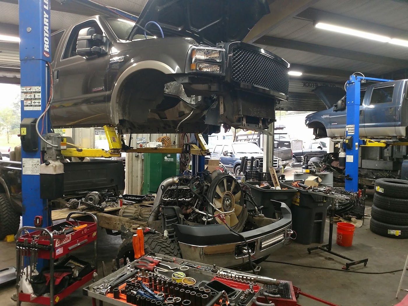 Truck up on the lift